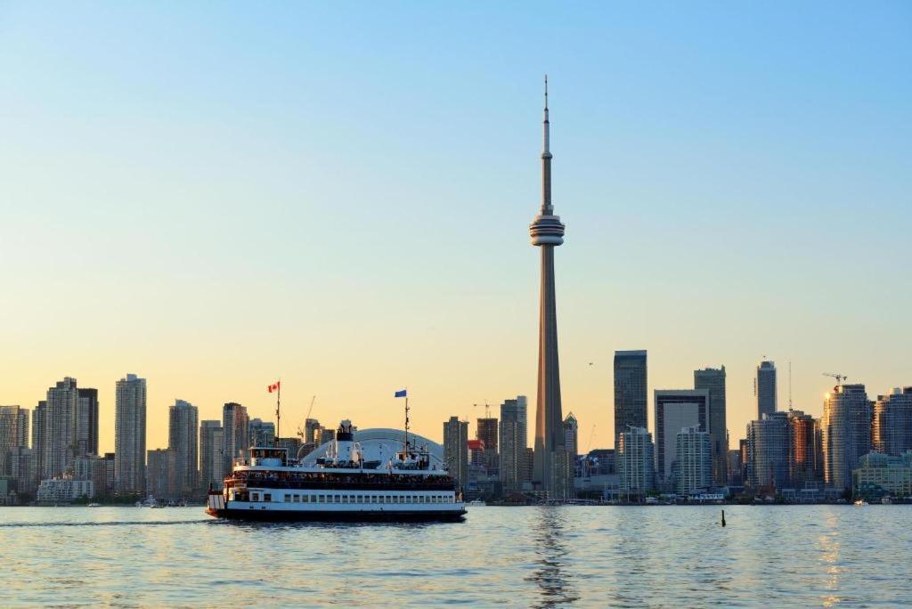 Luxury Condo With Cn Tower View Toronto Exterior foto